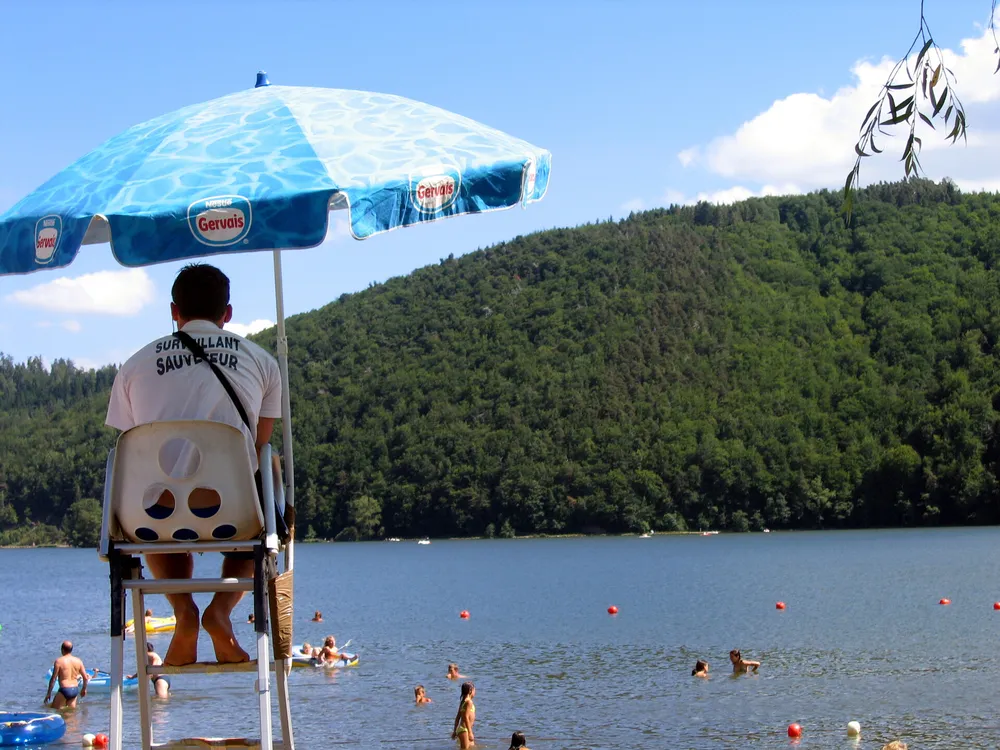 Baignade au lac Chambon